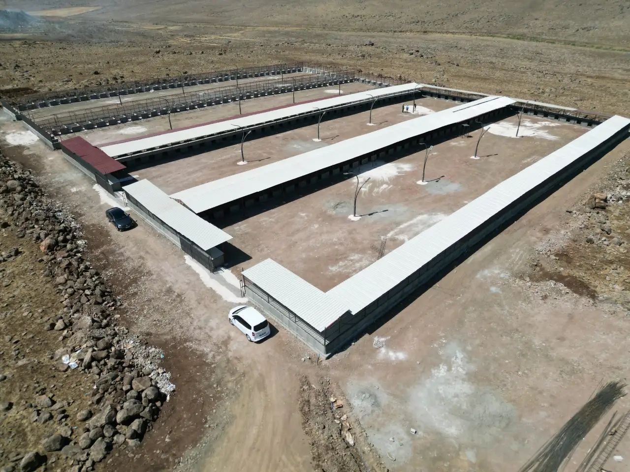 Siverek’te Sokak Hayvanları İçin Doğal Yaşam Alanı Tamamlandı