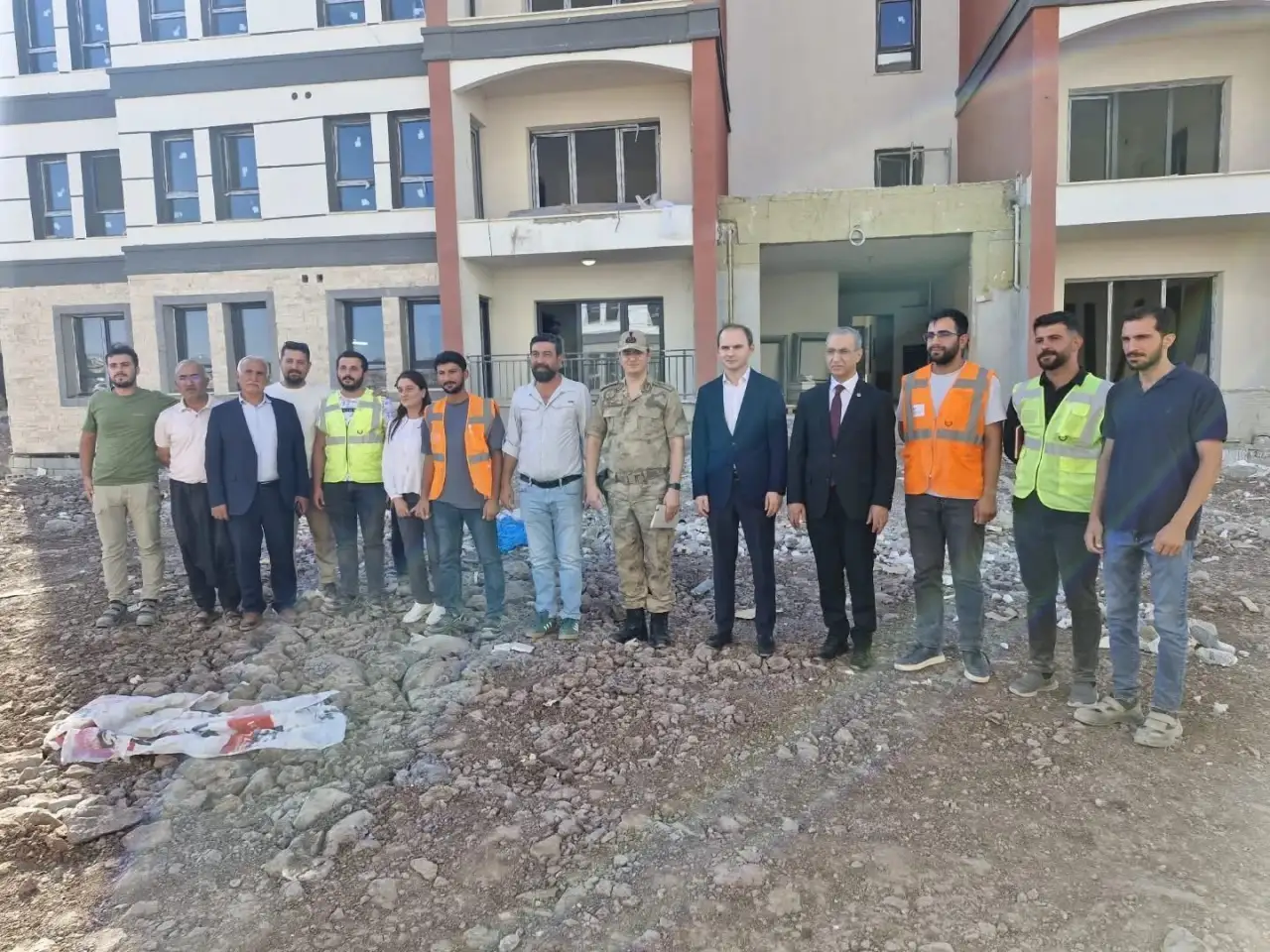 Siverek’te TOKİ Deprem Konutlarında İnceleme