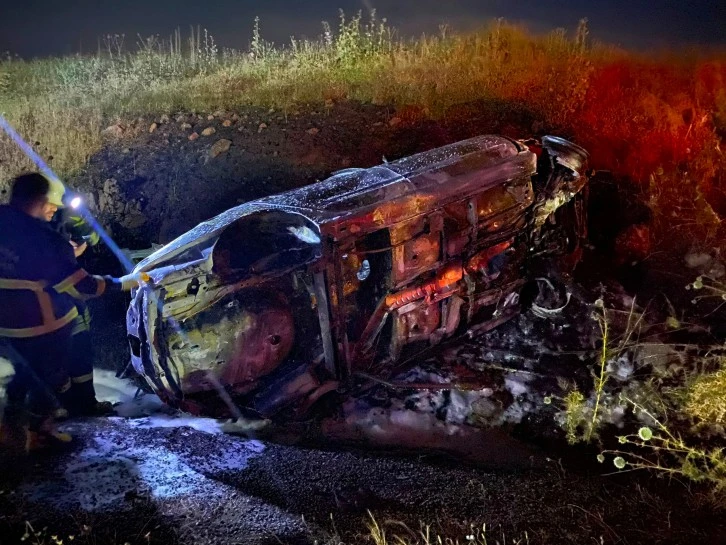 Siverek'te Trafik Kazası: Otomobil Şarampole Yuvarlandı, Sürücü Yaralandı