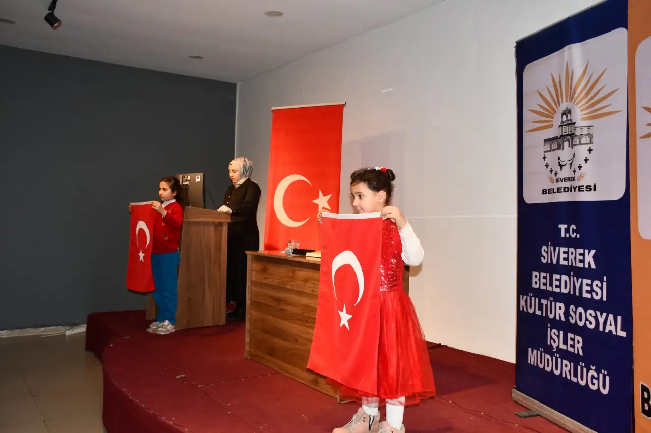 Siverekli Kadınların Dua Buluşması: Dicle-Bağlar K&uuml;lt&uuml;r Merkezi&rsquo;nde Berat Feyzi!