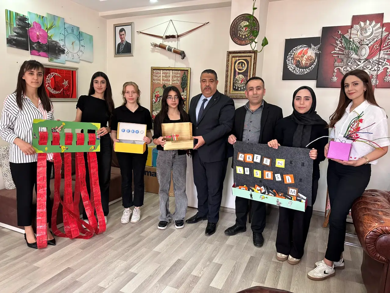 Siverekli Liselilerden Minik Kalplere Çevre ve Okuma Sevgisi