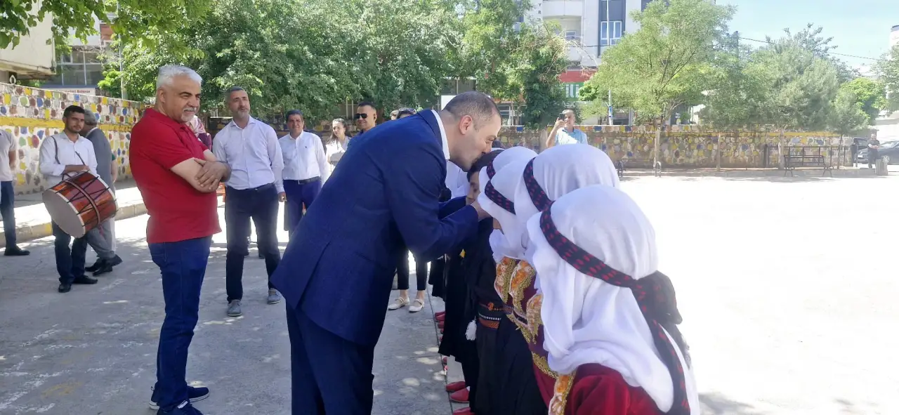 Siverekli Miniklerin Kültürel anlamında Büyük Başarısına Tebrik Ziyareti