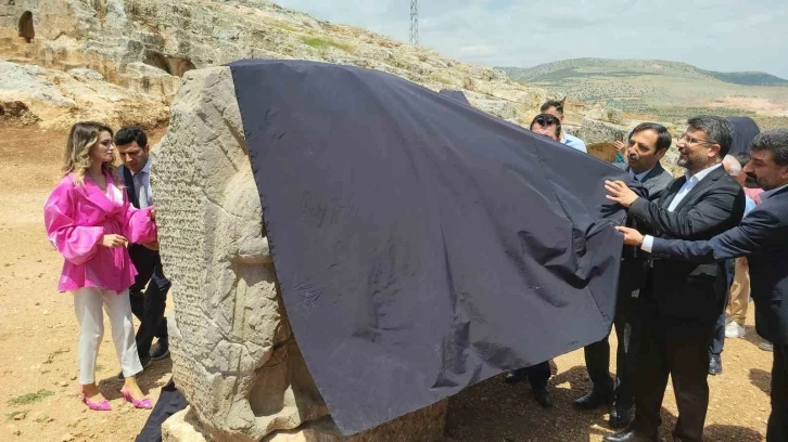 Tarihin Tozlu Sayfalarından Çıkan Steller, Adıyaman'da Sergileniyor