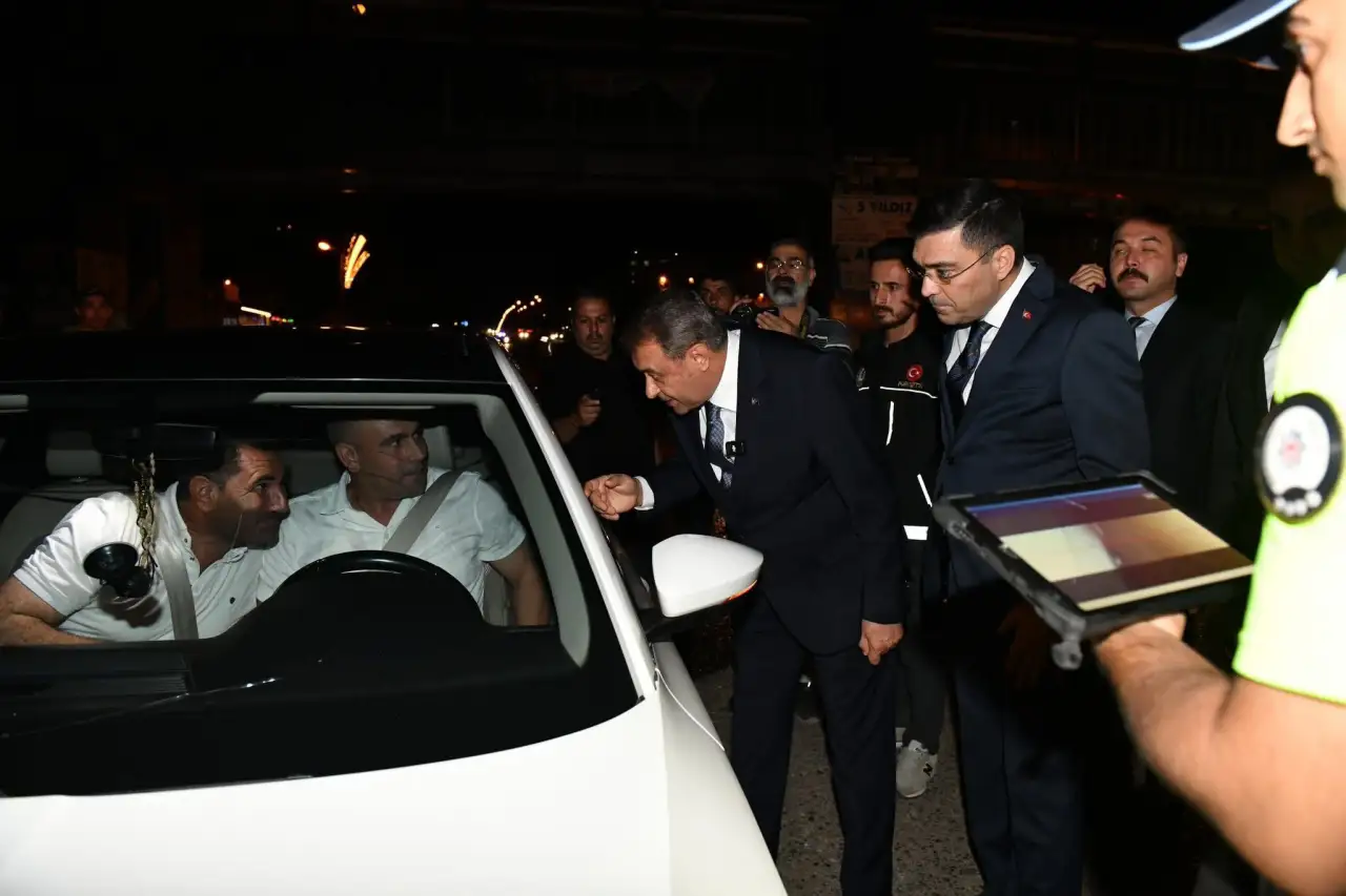 Vali Hasan Şıldak Siverek’te Asayiş Uygulamasına Katıldı