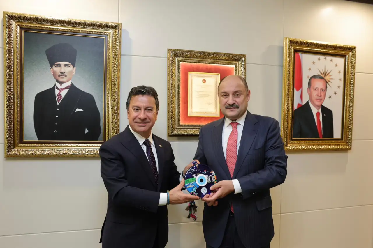 Yeşil Sahada Ege-G&uuml;neydoğu K&ouml;pr&uuml;s&uuml;: Şanlıurfa ve Muğla&rsquo;dan Tarihi Dostluk Mesajı