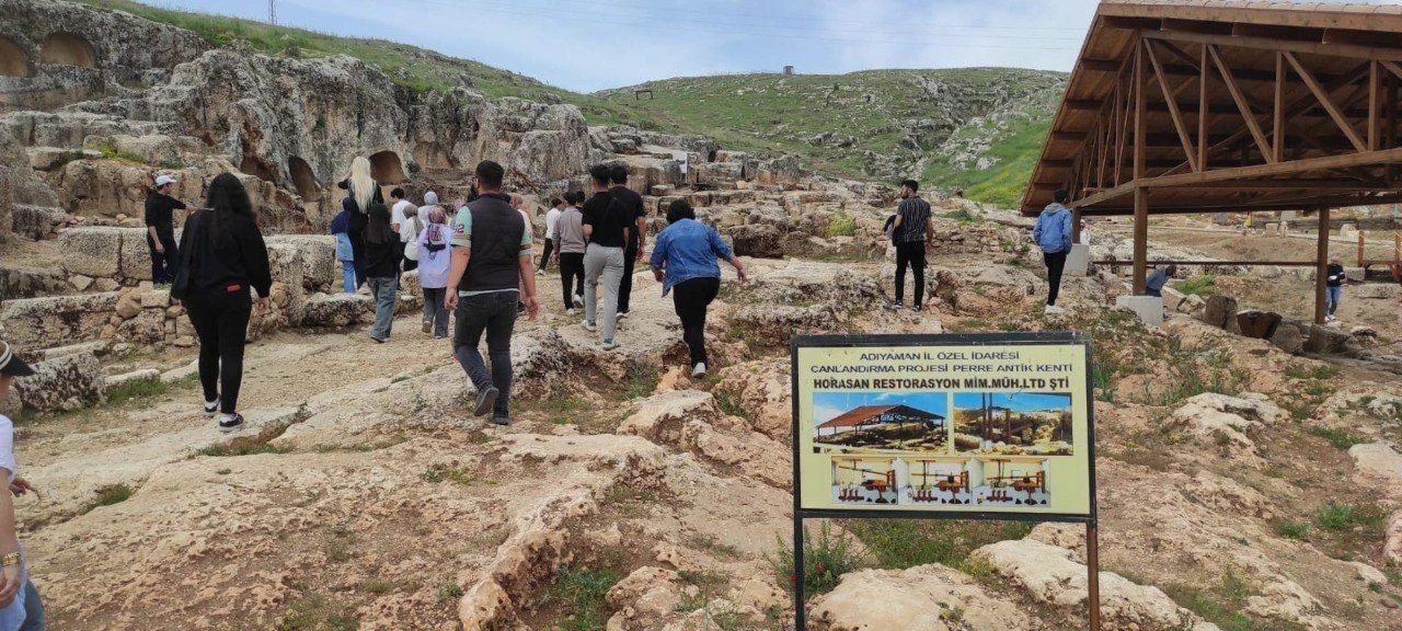 YKS Öğrencilerine Tarih ve Moral Dolu Bir Nefes