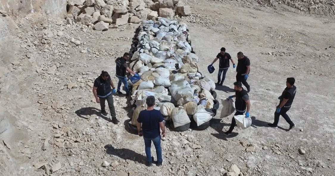Zehire Geçit Yok: 2 Ton Uyuşturucu Madde Yakılarak İmha Edildi