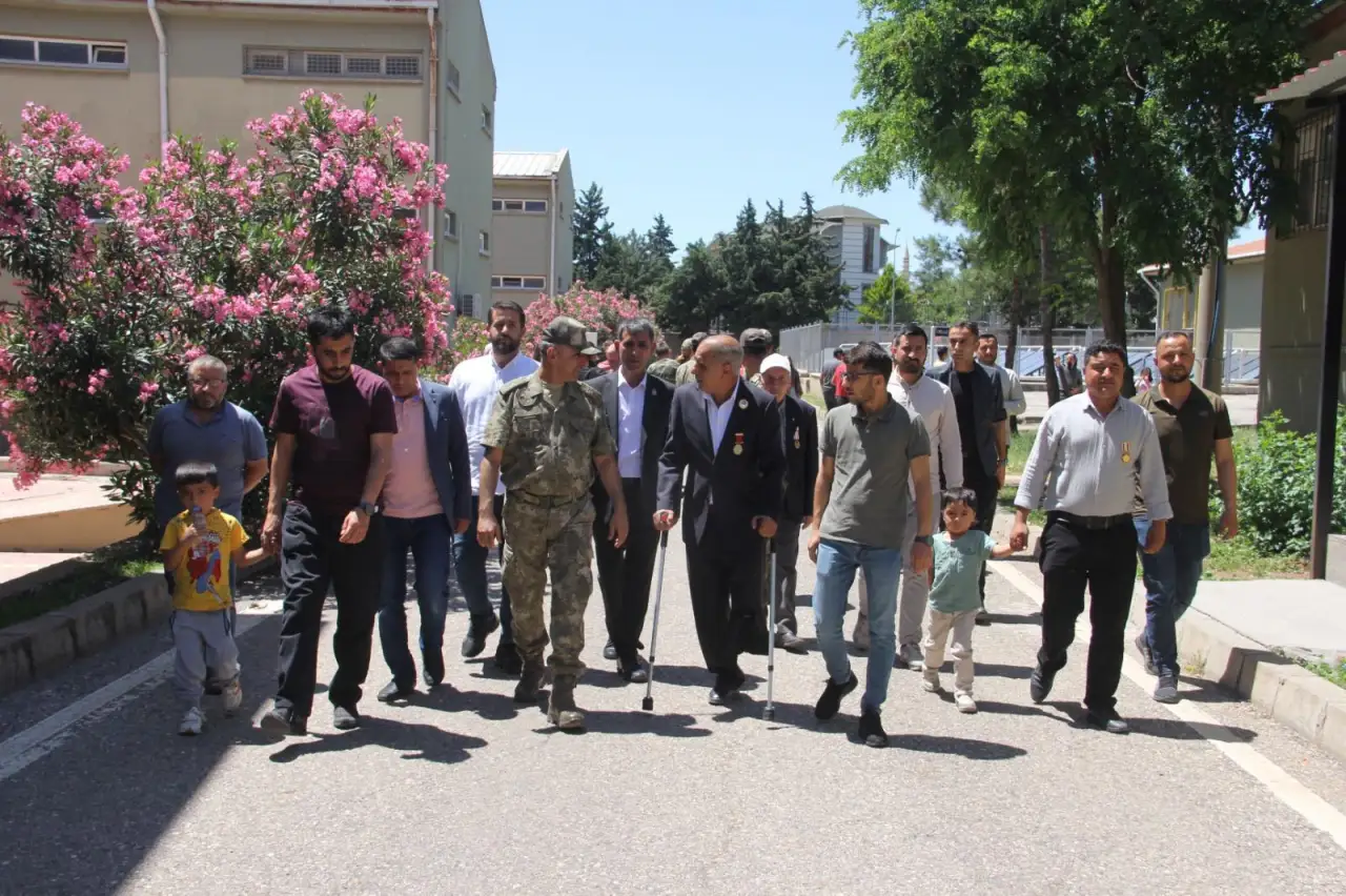 107. Topçu Alay Komutanı, Şehit Aileleri ve Gazileri Unutmadı