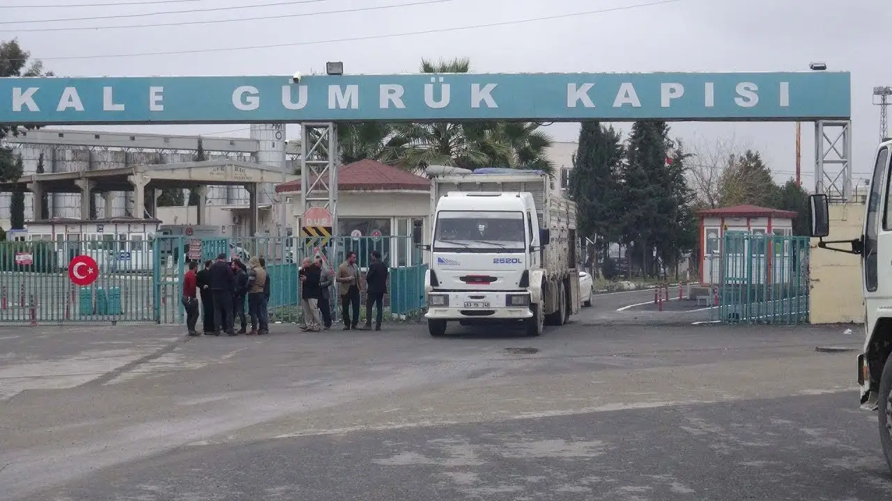 12 Yıllık Hasret Bitiyor: Ak&ccedil;akale Sınır Kapısı Pasaportlu Ge&ccedil;işlere A&ccedil;ılıyor