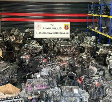 Adana'da Kaçak Otomobil Motorları Operasyonu