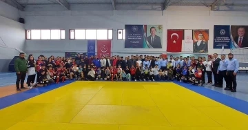 Adıyaman Besni'de Heyecanlı Muaythai Eleme Müsabakaları