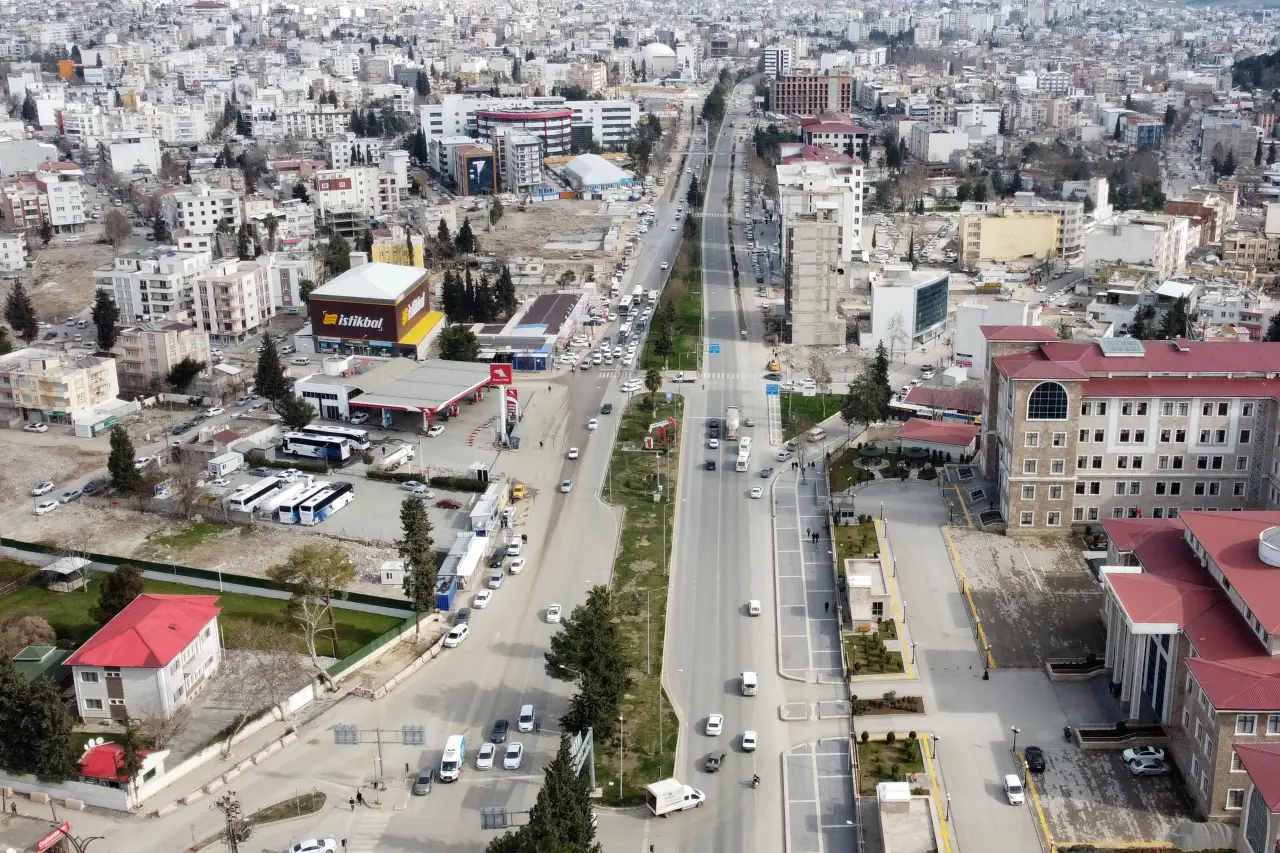 Adıyaman'da Deprem Sonrası Yıkım Çalışmalarında Büyük İlerleme