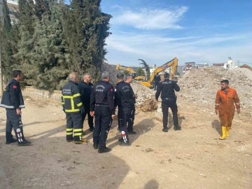 Adıyaman'da İnşaat Kazası: İşçi Ayağına Düşen Beton Parçasıyla Yaralandı