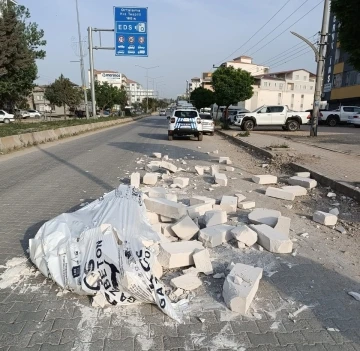 Adıyaman'da Karayoluna İnşaat Malzemesi Döküldü: Sürücü Hakkında Soruşturma