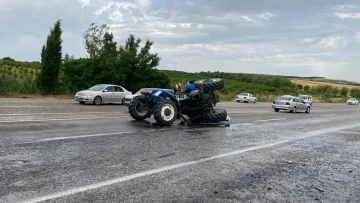 Adıyaman'da Korkunç Trafik Kazası: Traktör İkiye Bölündü, 2 Yaralı