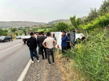 Adıyaman'da Minibüs Kazası: 14 Kişi Yaralandı
