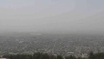 Adıyaman'da Toz Bulutu Alarmı: Kent Griye Büründü