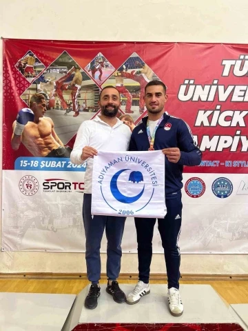 Adıyaman Üniversitesi'nin Gururu: Emrah Yaşar'dan Altın Madalya