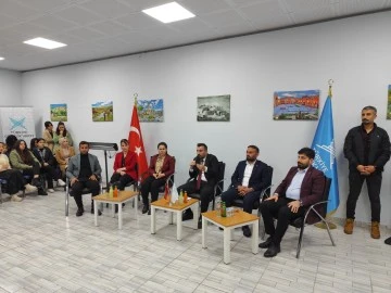AK Parti'nin Silopi Belediye Başkan Adayı Nihat Mehmetoğlu, Gençlerle Buluştu