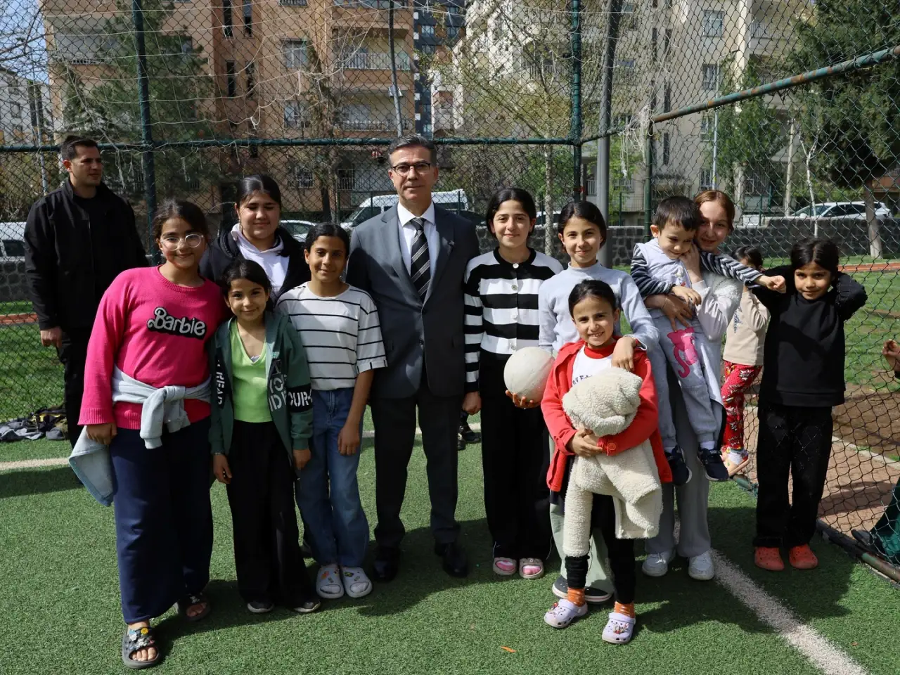 Başkan Bucak "Siverek&rsquo;te &Ccedil;ocuk Sevgisi Bir Gelenek Mirasıdır!"