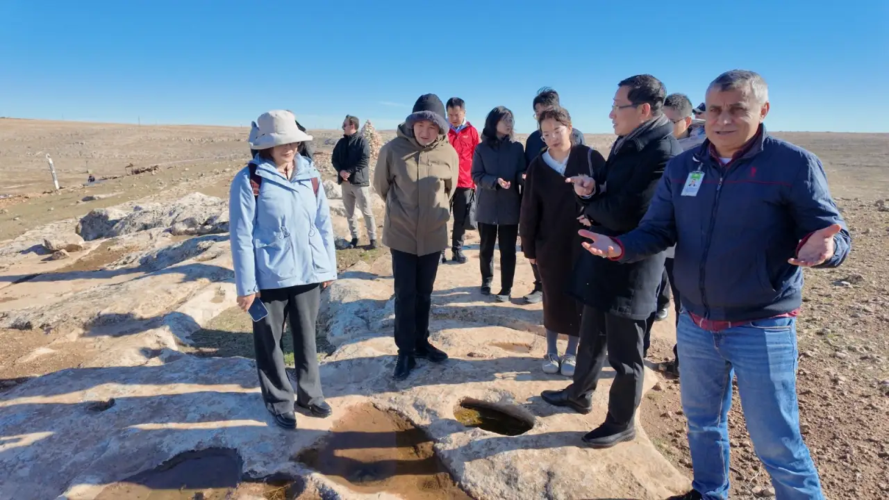 Başkan G&uuml;lpınar: &ldquo;&Ccedil;in ile Arkeoloji ve K&uuml;lt&uuml;rel Miras Alanında G&uuml;&ccedil;l&uuml; İş Birliğine Hazırız&rdquo;