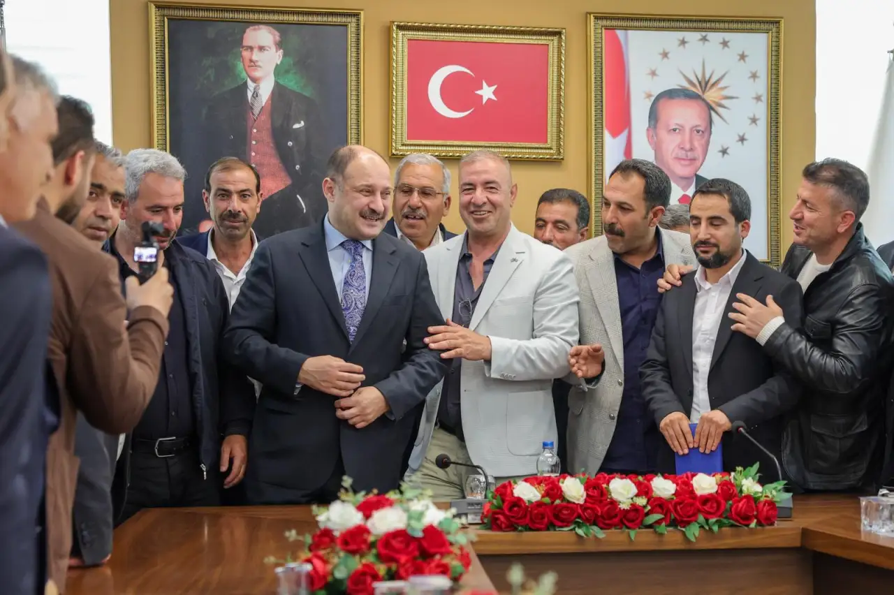 Başkan G&uuml;lpınar Muhtarlarla Buluştu