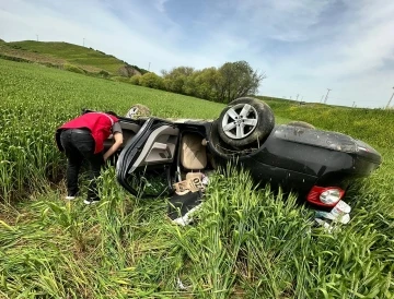 Batman Kozluk'ta Trafik Kazası: Otomobil Tarlaya Uçtu, 3 Yaralı