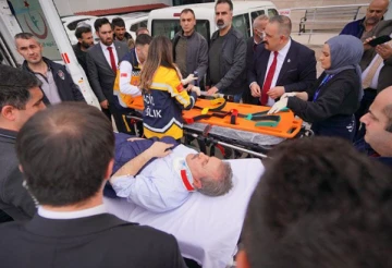 BBP Genel Başkanı Mustafa Destici'nin Bulunduğu Araç Tokat'ta Kaza Yaptı!