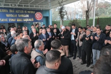 Bekir Bozdağ'dan Şanlıurfa Esnafına &quot;Cumhurbaşkanımız ve Tüm Adaylarımız Size Emanettir&quot;