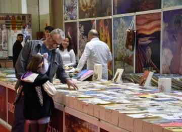 Bursa 21. Kitap Fuarı: Kültür ve Edebiyat Dolu Bir Buluşma