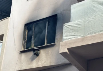 Bursa Osmangazi'de Ev Yangını: Bir Kişi Yaralandı