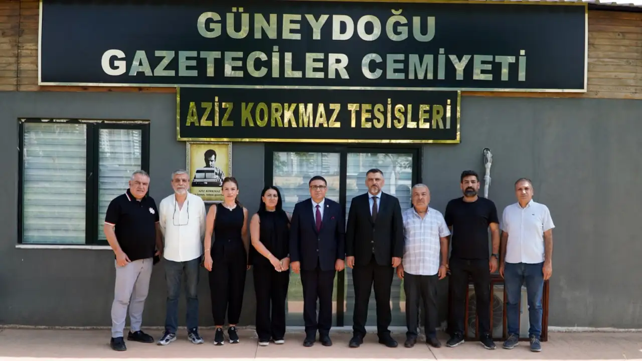 CHP Diyarbakır İl Başkanlığı&rsquo;ndan G&uuml;neydoğu Gazeteciler Cemiyeti&rsquo;ne Anlamlı Ziyaret