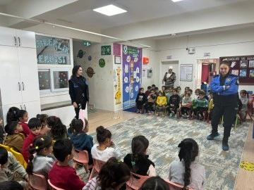 Cizre'de Minik Öğrencilere Polislik Mesleği Tanıtıldı