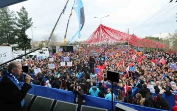 Cumhurbaşkanı Erdoğan: &quot;Türkiye'nin Diyarbakır'a Hizmeti&quot;