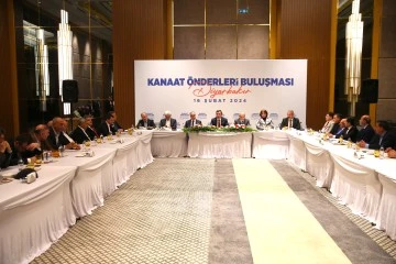 Cumhurbaşkanı Yardımcısı Yılmaz, Diyarbakır'da Kanaat Önderleriyle Buluştu