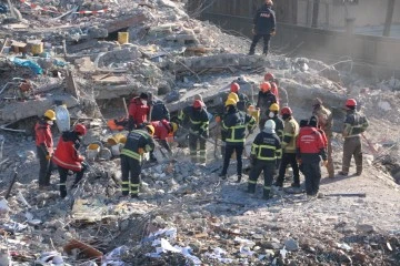 Depremde Yıkılan Hisami Apartmanı Davası: Tutuklu Sanıkların Duruşması Devam Ediyor