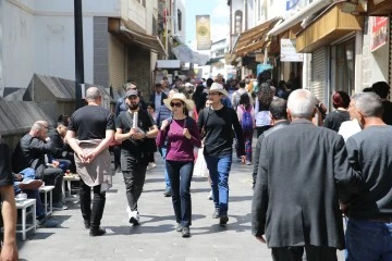 Diyarbakır'da Bayram Yoğunluğu: Tarihi ve Kültürel Mirasa Akın