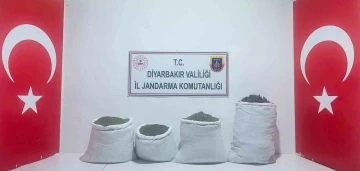 Diyarbakır'da Büyük Uyuşturucu Operasyonu: 68 Kilogram Esrar Ele Geçirildi