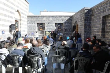 Diyarbakır'da Kültürel Mirası Canlandıran Kitap Mezadı