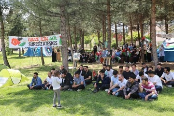 Diyarbakır'da &quot;Gazze Dayanışma Çadırı&quot; Kuruldu: Üniversite Öğrencilerinden Büyük Destek