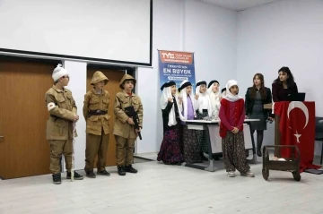 Diyarbakır'da &quot;Tarih Yazan Çocuklar&quot; Şenliği Devam Ediyor