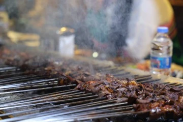 Diyarbakır'da Ramazan Ayının Vazgeçilmezi: Tescilli Ciğer Kebabı