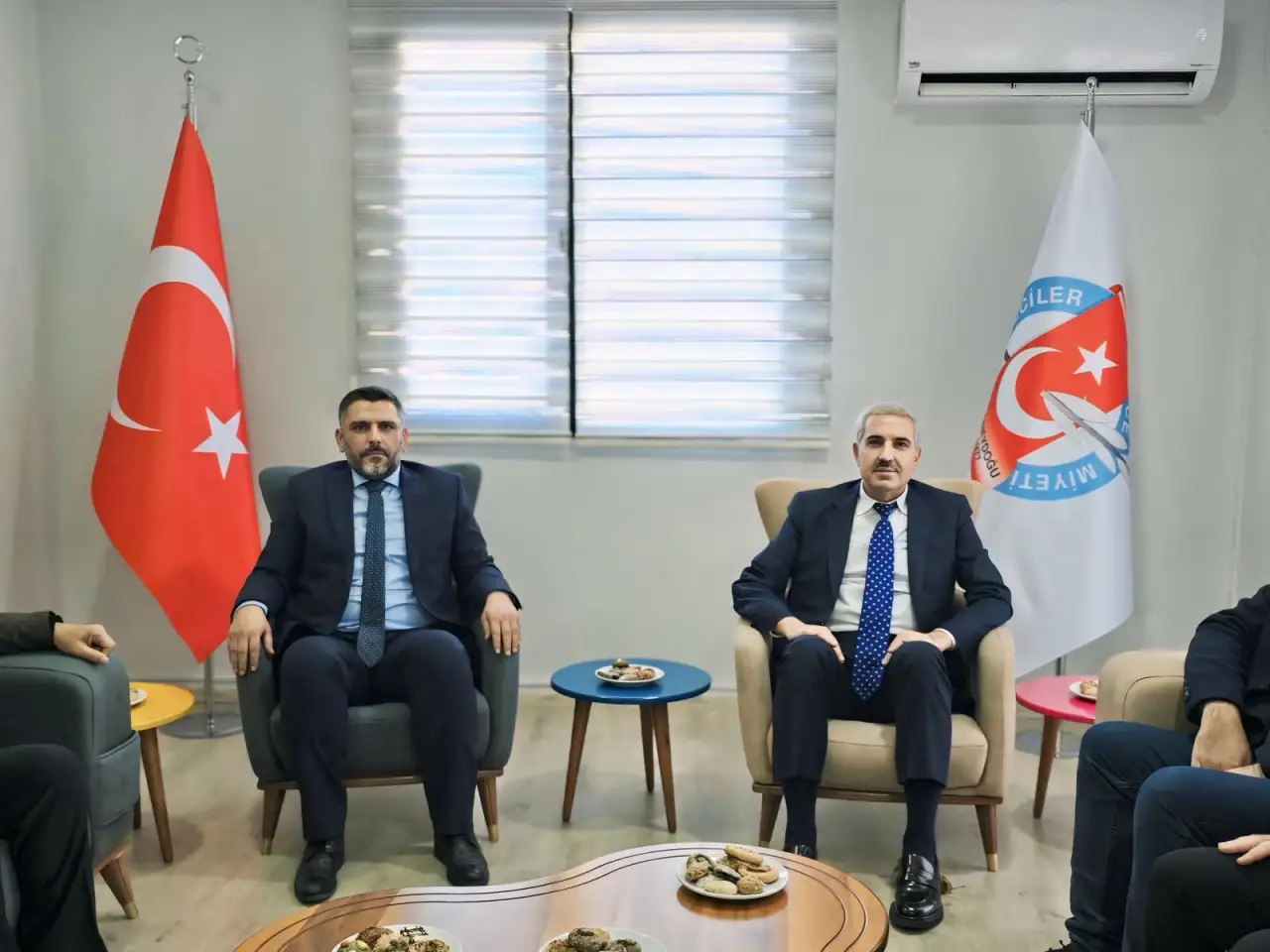 Diyarbakır&rsquo;da Siyaset ve Basın Buluşması: AK Parti Heyetinden GGC&rsquo;ye Kritik Ziyaret