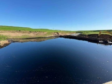 Diyarbakır'da Yol Yapımı Sırasında Petrol Boru Hattı Patlaması