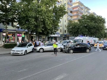 Diyarbakır'da Zincirleme Trafik Kazası