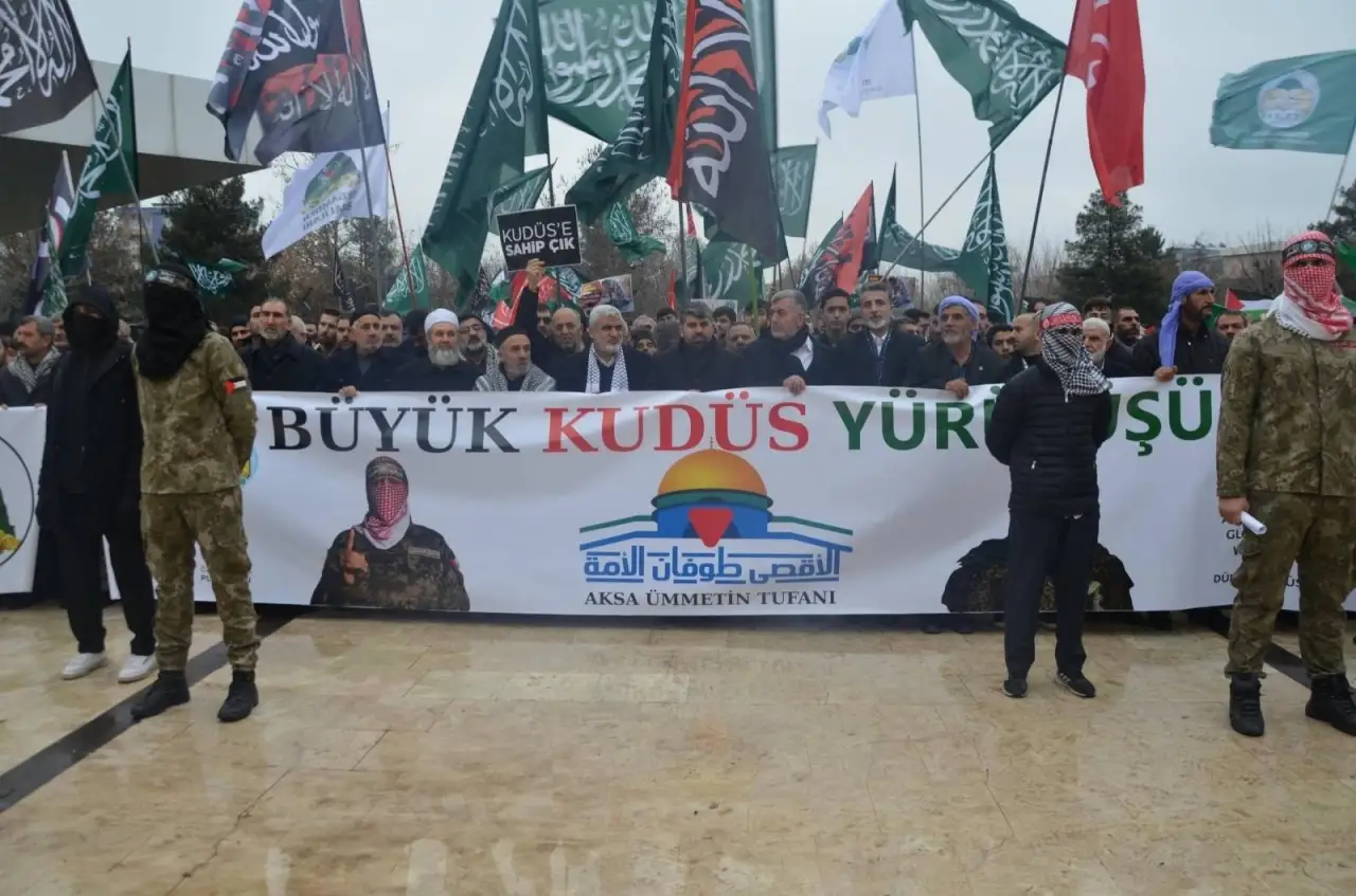 Diyarbakır'dan Kudüs'e Uzanan Dayanışma Yürüyüşü