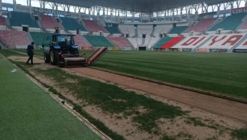 Diyarbakır Stadyumu'nda Yenilenme Zamanı: Çimler Yeniden Yeşerecek
