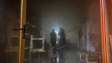 Diyarbakır Sur'da Çayevinde Yangın Paniği
