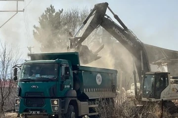 DSİ, Deprem Sonrası İçme Suyu İsale Hattı Çalışmalarına Devam Ediyor