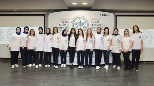 Dünya Ebeler Günü GİBTÜ’de Bilimsel Panel ve Coşkulu Etkinliklerle Kutlandı